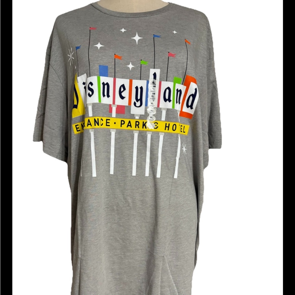 Disney Parks 2025 Disneyland Resort Logo Marquee Gray T-Shirt Women’s